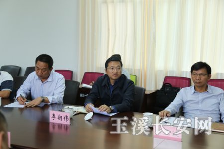 县委书记李朝伟到学校开展教育工作调研