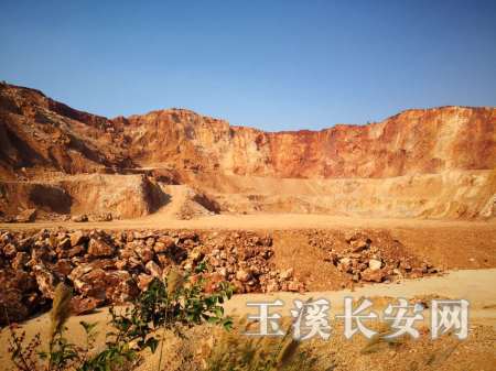 左部分是张祥,右元隆矿业有限公司,