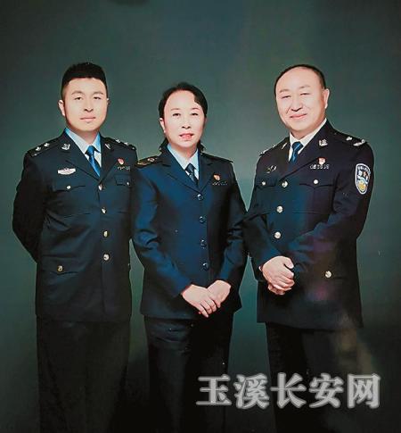 耿诚智家庭